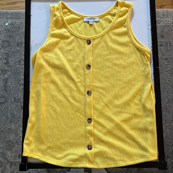 Tank top, from giant tiger - Picture 1 of 1